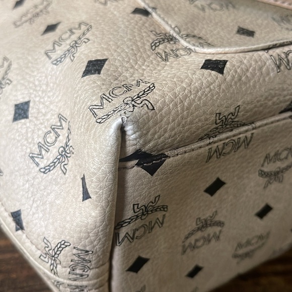 MCM Visetos in Beige and Pink Women's Tote Bag - Picture 7 of 12